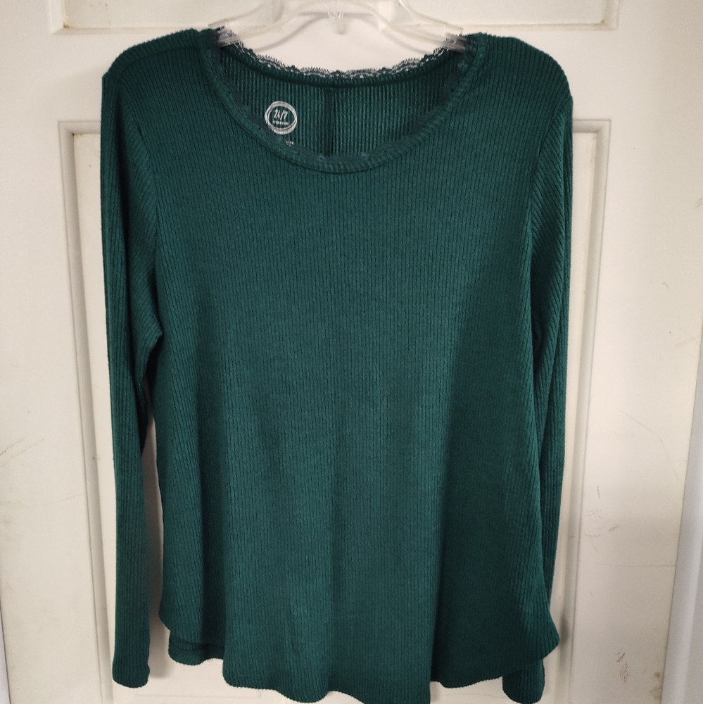Maurices Green Crewneck Sweater Soft Comfortable Fit
